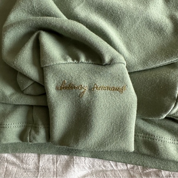 Whitney Simmons x Gymshark Crop Hoodie 💚 - Picture 3 of 3